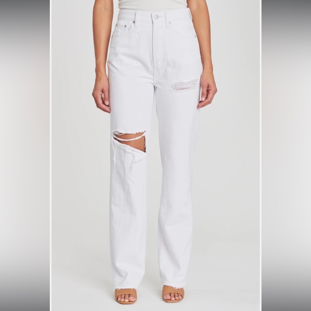 Pistola NWT Cassie Super High Rise Straight in Snowfall Distressed Size 26